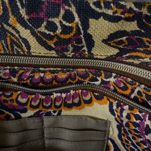 Vintage Relic Paisley Shoulders Bag - Picture 6 of 7